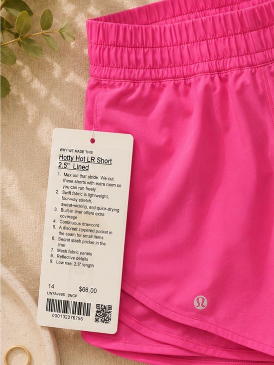 lululemon athletica Pants - NWT💎Lululemon Sonic Pink Hotty Hot Low-Rise Short 2.5" Rare Limited Sold Out